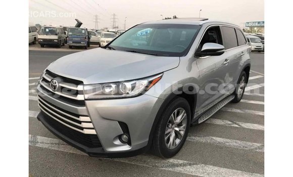Acheter Import Voiture Toyota Highlander Autre à Import - Dubai, Clarendon Acheter Import Voiture Toyota Highlander Autre à Import - Dubai, Clarendon