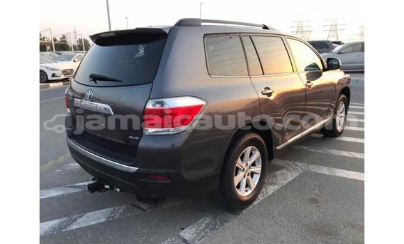 Acheter Import Voiture Toyota Highlander Autre à Import - Dubai, Clarendon Acheter Import Voiture Toyota Highlander Autre à Import - Dubai, Clarendon