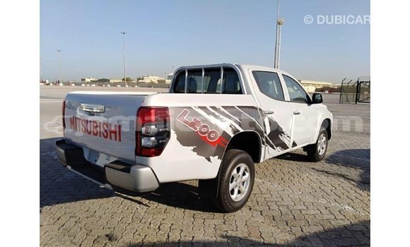 Buy Import Mitsubishi L200 White Car in Import - Dubai in Clarendon Buy Import Mitsubishi L200 White Car in Import - Dubai in Clarendon
