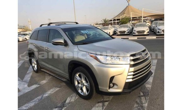Acheter Import Voiture Toyota Highlander Beige à Import - Dubai, Clarendon Acheter Import Voiture Toyota Highlander Beige à Import - Dubai, Clarendon