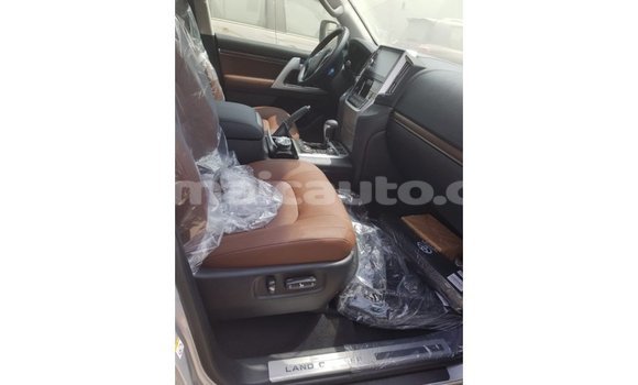 Buy Import Toyota Land Cruiser Brown Car in Import - Dubai in Clarendon Buy Import Toyota Land Cruiser Brown Car in Import - Dubai in Clarendon