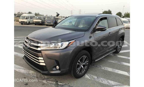 Acheter Import Voiture Toyota Highlander Autre à Import - Dubai, Clarendon Acheter Import Voiture Toyota Highlander Autre à Import - Dubai, Clarendon