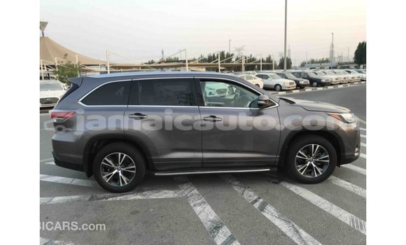 Acheter Import Voiture Toyota Highlander Autre à Import - Dubai, Clarendon Acheter Import Voiture Toyota Highlander Autre à Import - Dubai, Clarendon