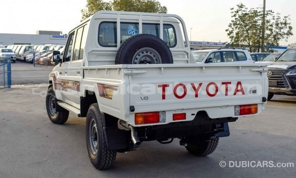Buy Import Toyota Land Cruiser Beige Car in Import - Dubai in Clarendon Buy Import Toyota Land Cruiser Beige Car in Import - Dubai in Clarendon