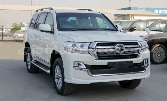 Buy Import Toyota Land Cruiser White Car in Import - Dubai in Clarendon Buy Import Toyota Land Cruiser White Car in Import - Dubai in Clarendon