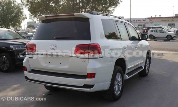 Buy Import Toyota Land Cruiser White Car in Import - Dubai in Clarendon Buy Import Toyota Land Cruiser White Car in Import - Dubai in Clarendon