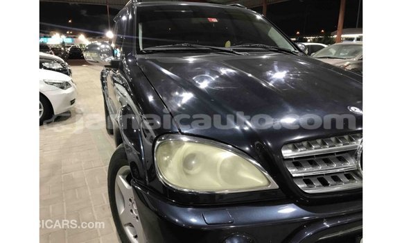 Buy Import Mercedes-Benz 190 (W201) Blue Car in Import - Dubai in Clarendon Buy Import Mercedes-Benz 190 (W201) Blue Car in Import - Dubai in Clarendon
