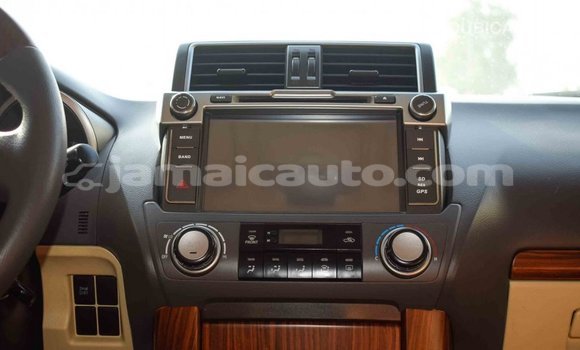 Acheter Import Voiture Toyota Prado Blanc à Import - Dubai, Clarendon Acheter Import Voiture Toyota Prado Blanc à Import - Dubai, Clarendon