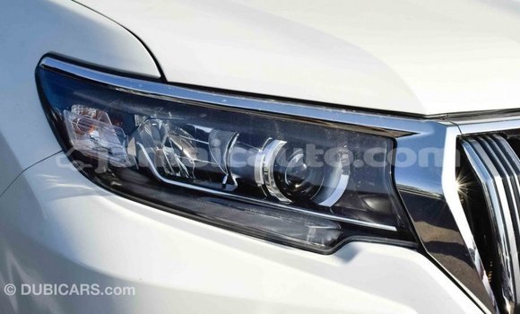 Acheter Import Voiture Toyota Prado Blanc à Import - Dubai, Clarendon Acheter Import Voiture Toyota Prado Blanc à Import - Dubai, Clarendon