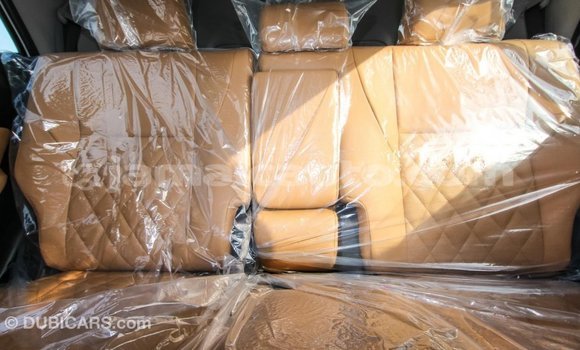 Acheter Import Voiture Toyota Fortuner Blanc à Import - Dubai, Clarendon Acheter Import Voiture Toyota Fortuner Blanc à Import - Dubai, Clarendon