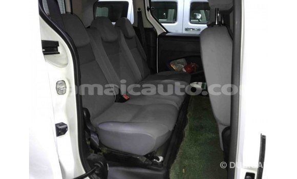 Buy Import Peugeot Partner White Car in Import - Dubai in Clarendon