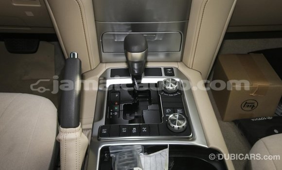 Acheter Import Voiture Toyota Land Cruiser Noir à Import - Dubai, Clarendon Acheter Import Voiture Toyota Land Cruiser Noir à Import - Dubai, Clarendon