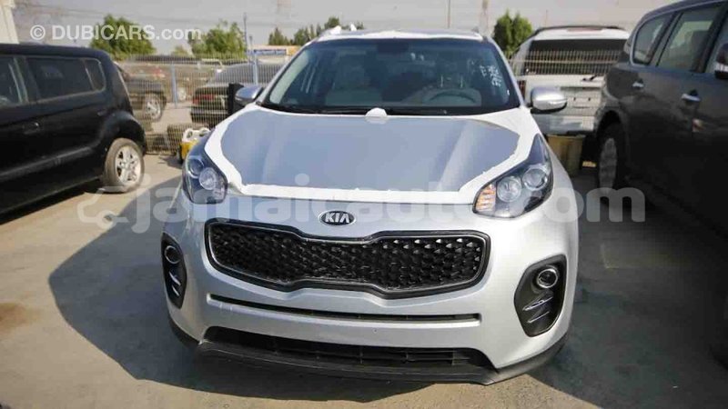 Big with watermark kia sportage clarendon import dubai 1201