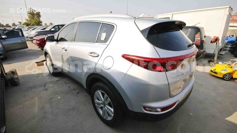 Big with watermark kia sportage clarendon import dubai 1201