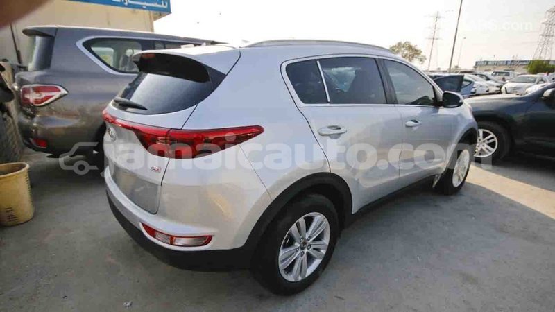 Big with watermark kia sportage clarendon import dubai 1201