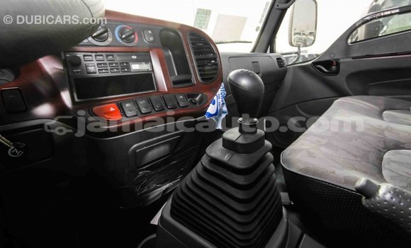 Acheter Import Voiture Hyundai Accent Blanc à Import - Dubai, Clarendon Acheter Import Voiture Hyundai Accent Blanc à Import - Dubai, Clarendon