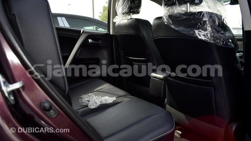 Big with watermark toyota hiace clarendon import dubai 1212