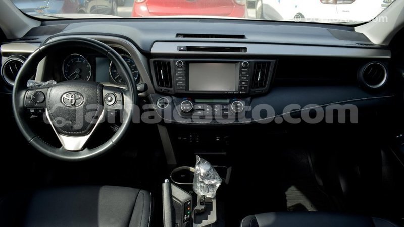 Big with watermark toyota hiace clarendon import dubai 1212