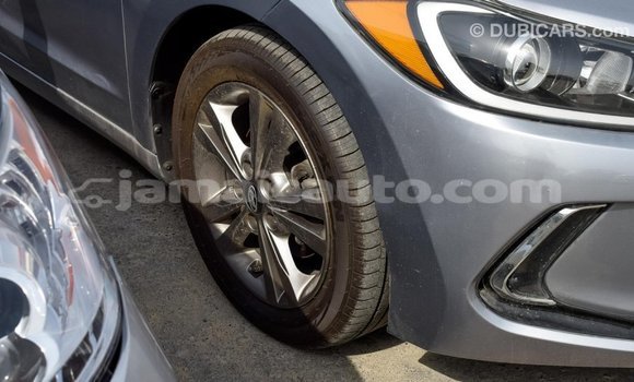 Acheter Import Voiture Hyundai Elantra Autre à Import - Dubai, Clarendon Acheter Import Voiture Hyundai Elantra Autre à Import - Dubai, Clarendon