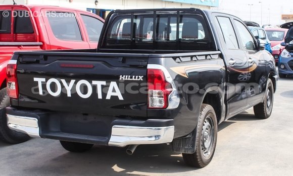 Acheter Import Voiture Toyota Hilux Noir à Import - Dubai, Clarendon Acheter Import Voiture Toyota Hilux Noir à Import - Dubai, Clarendon