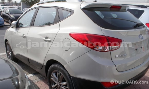 Acheter Import Voiture Hyundai Tucson Beige à Import - Dubai, Clarendon Acheter Import Voiture Hyundai Tucson Beige à Import - Dubai, Clarendon