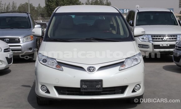 Acheter Import Voiture Toyota Previa Blanc à Import - Dubai, Clarendon Acheter Import Voiture Toyota Previa Blanc à Import - Dubai, Clarendon