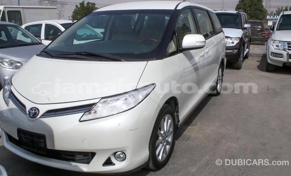 Acheter Import Voiture Toyota Previa Blanc à Import - Dubai, Clarendon Acheter Import Voiture Toyota Previa Blanc à Import - Dubai, Clarendon