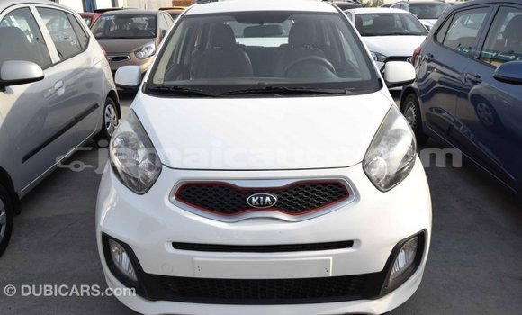 Acheter Import Voiture Kia Picanto Blanc à Import - Dubai, Clarendon Acheter Import Voiture Kia Picanto Blanc à Import - Dubai, Clarendon