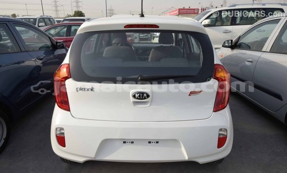 Acheter Import Voiture Kia Picanto Blanc à Import - Dubai, Clarendon Acheter Import Voiture Kia Picanto Blanc à Import - Dubai, Clarendon