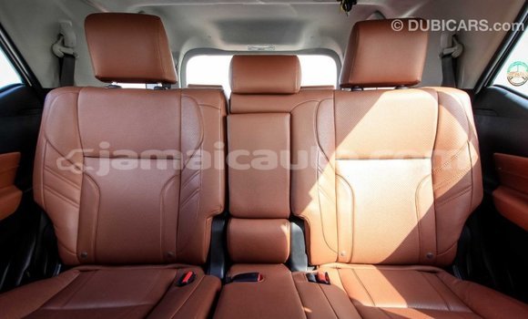 Acheter Import Voiture Toyota Fortuner Blanc à Import - Dubai, Clarendon Acheter Import Voiture Toyota Fortuner Blanc à Import - Dubai, Clarendon