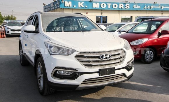 Acheter Import Voiture Hyundai Santa Fe Blanc à Import - Dubai, Clarendon Acheter Import Voiture Hyundai Santa Fe Blanc à Import - Dubai, Clarendon