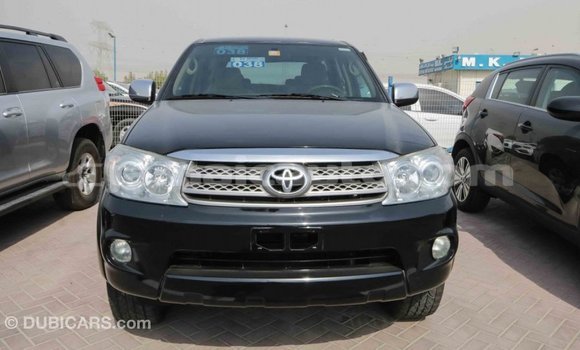 Acheter Import Voiture Toyota Fortuner Noir à Import - Dubai, Clarendon Acheter Import Voiture Toyota Fortuner Noir à Import - Dubai, Clarendon