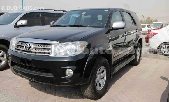 Acheter Import Voiture Toyota Fortuner Noir à Import - Dubai, Clarendon Acheter Import Voiture Toyota Fortuner Noir à Import - Dubai, Clarendon