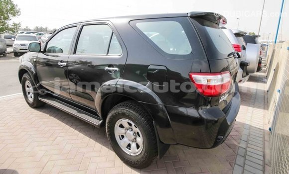 Acheter Import Voiture Toyota Fortuner Noir à Import - Dubai, Clarendon Acheter Import Voiture Toyota Fortuner Noir à Import - Dubai, Clarendon