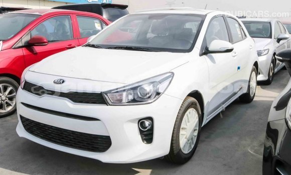 Acheter Import Voiture Kia Rio Blanc à Import - Dubai, Clarendon Acheter Import Voiture Kia Rio Blanc à Import - Dubai, Clarendon