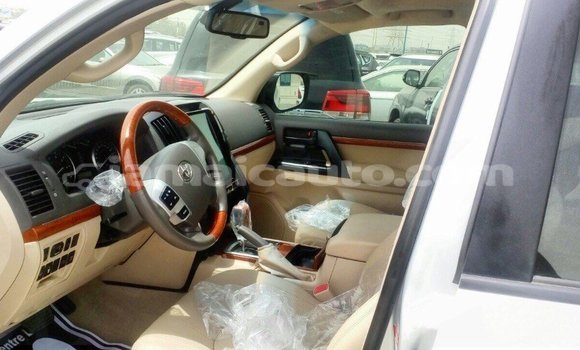 Acheter Import Voiture Toyota Land Cruiser Autre à Import - Dubai, Clarendon Acheter Import Voiture Toyota Land Cruiser Autre à Import - Dubai, Clarendon