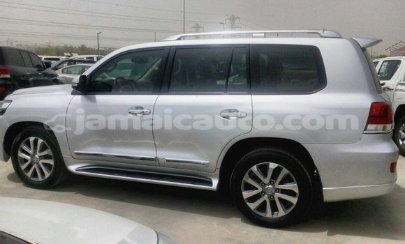 Acheter Import Voiture Toyota Land Cruiser Autre à Import - Dubai, Clarendon Acheter Import Voiture Toyota Land Cruiser Autre à Import - Dubai, Clarendon