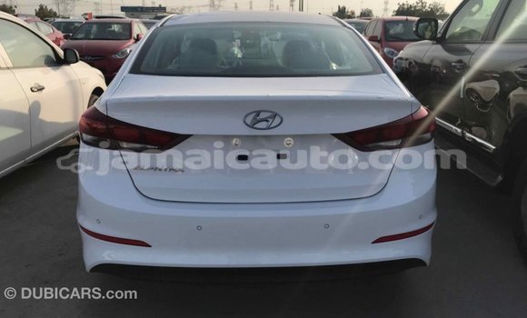 Acheter Import Voiture Hyundai Elantra Blanc à Import - Dubai, Clarendon Acheter Import Voiture Hyundai Elantra Blanc à Import - Dubai, Clarendon