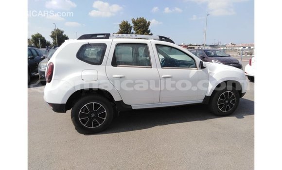 Acheter Import Voiture Renault Duster Blanc à Import - Dubai, Clarendon Acheter Import Voiture Renault Duster Blanc à Import - Dubai, Clarendon