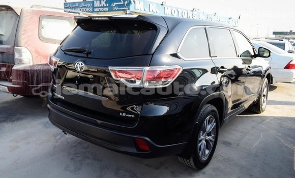 Acheter Import Voiture Toyota Highlander Noir à Import - Dubai, Clarendon Acheter Import Voiture Toyota Highlander Noir à Import - Dubai, Clarendon