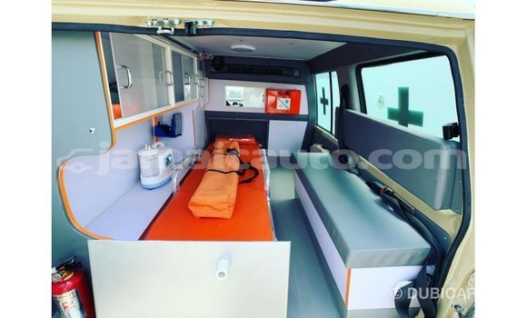 Buy Import Toyota Land Cruiser Beige Car in Import - Dubai in Clarendon Buy Import Toyota Land Cruiser Beige Car in Import - Dubai in Clarendon