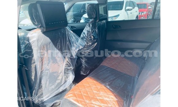 Acheter Import Voiture Hyundai Creta Blanc à Import - Dubai, Clarendon Acheter Import Voiture Hyundai Creta Blanc à Import - Dubai, Clarendon