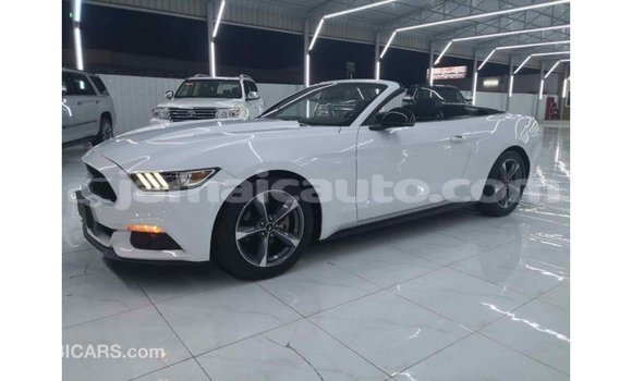 Buy Import Ford Mustang White Car in Import - Dubai in Clarendon Buy Import Ford Mustang White Car in Import - Dubai in Clarendon