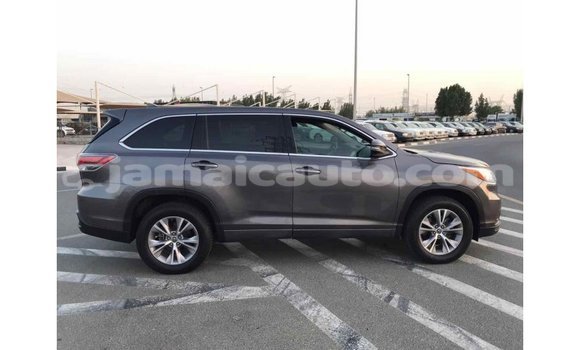 Acheter Import Voiture Toyota Highlander Autre à Import - Dubai, Clarendon Acheter Import Voiture Toyota Highlander Autre à Import - Dubai, Clarendon