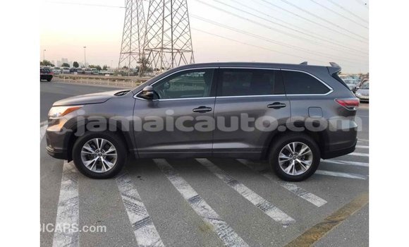 Acheter Import Voiture Toyota Highlander Autre à Import - Dubai, Clarendon Acheter Import Voiture Toyota Highlander Autre à Import - Dubai, Clarendon