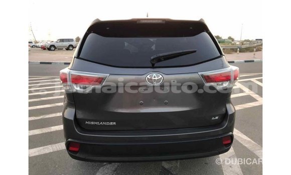 Acheter Import Voiture Toyota Highlander Autre à Import - Dubai, Clarendon Acheter Import Voiture Toyota Highlander Autre à Import - Dubai, Clarendon
