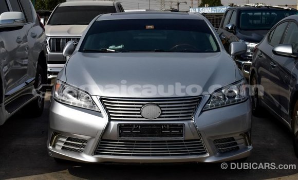Acheter Import Voiture Lexus ES Autre à Import - Dubai, Clarendon Acheter Import Voiture Lexus ES Autre à Import - Dubai, Clarendon