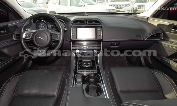 Acheter Import Voiture Jaguar XE Rouge à Import - Dubai, Clarendon Acheter Import Voiture Jaguar XE Rouge à Import - Dubai, Clarendon