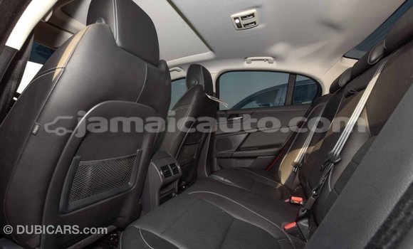 Acheter Import Voiture Jaguar XE Rouge à Import - Dubai, Clarendon Acheter Import Voiture Jaguar XE Rouge à Import - Dubai, Clarendon