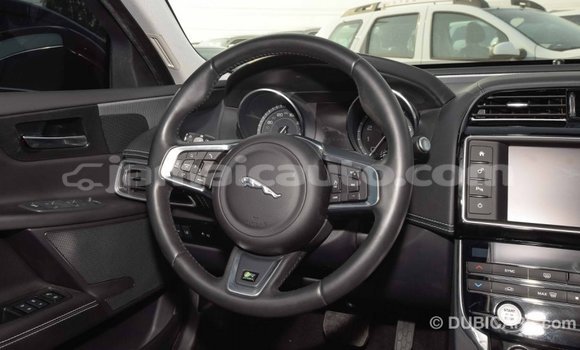 Acheter Import Voiture Jaguar XE Rouge à Import - Dubai, Clarendon Acheter Import Voiture Jaguar XE Rouge à Import - Dubai, Clarendon